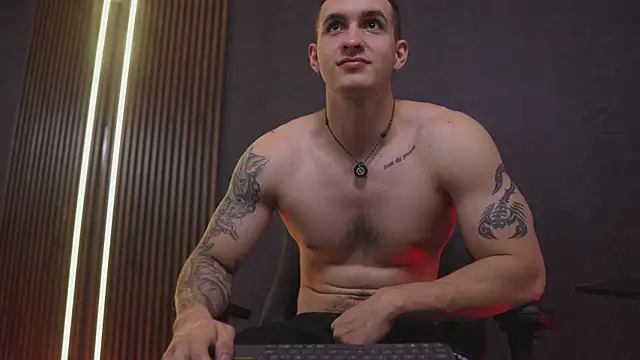 JacksonOlsenn Webcam Show
