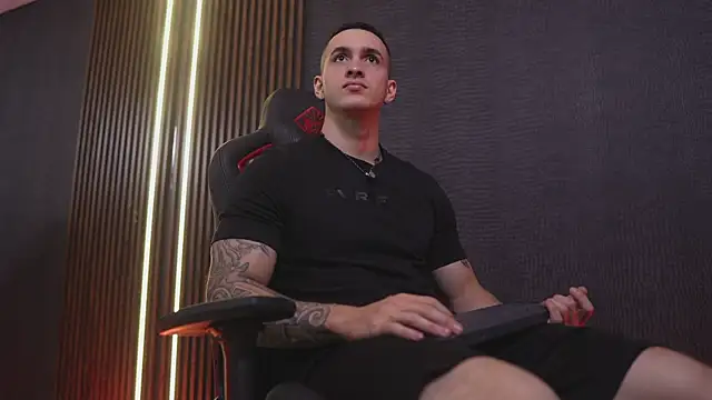 JacksonOlsenn 网络视讯表演