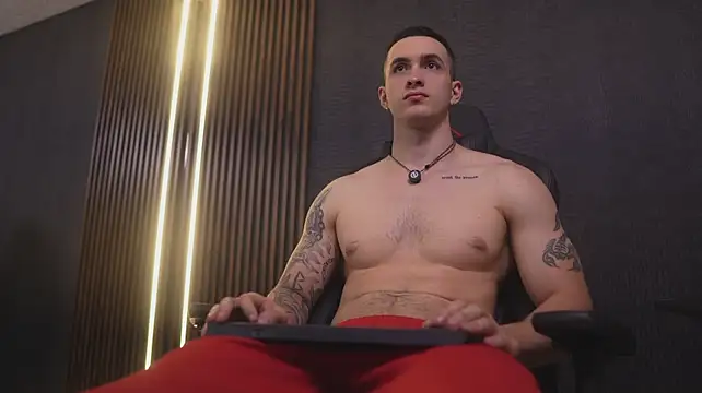 JacksonOlsenn's Webcam Show