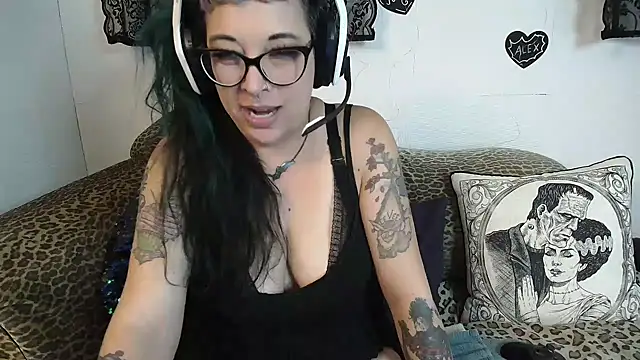 Missy-Dee: вебкам-шоу