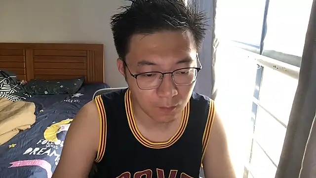 wang930115 在線直播表演