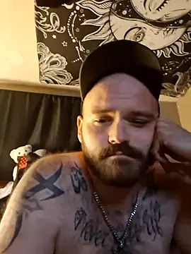 Nester8181 Show in webcam