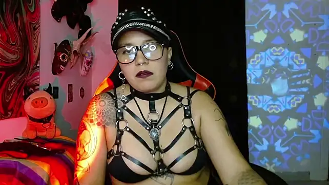 LilithSharon's Live XXX Chat