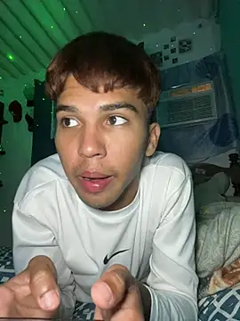 sexyboyandrs Webcam show