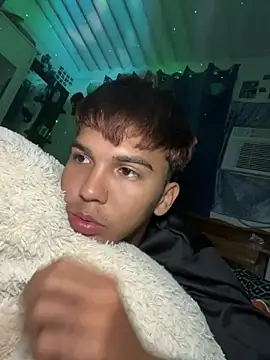 sexyboyandrs: διαδικτυακό σόου στην κάμερα