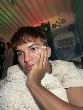 sexyboyandrs Webcam-Show