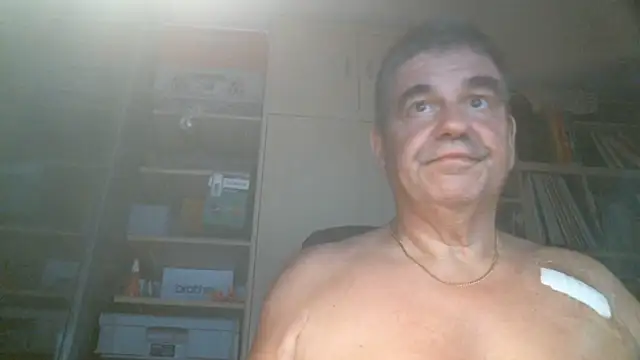 Netter65: διαδικτυακό σόου στην κάμερα