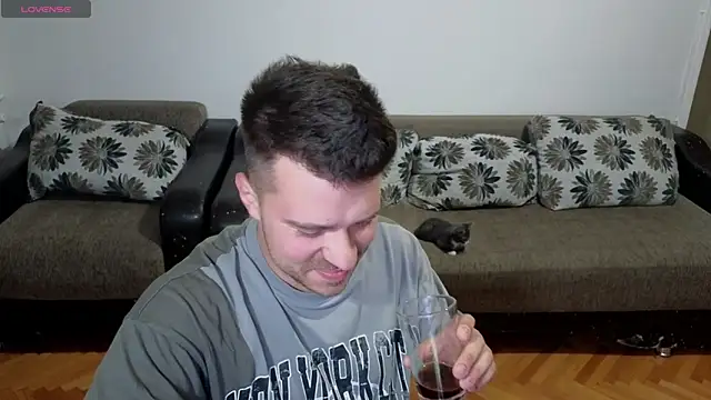 JohnnyStepBro Webcam Show