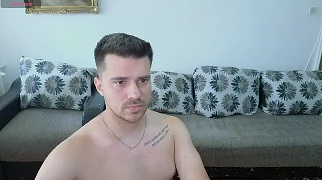 JohnnyStepBro Webcamshow