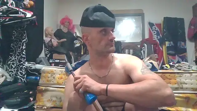 הופעת וובקאם של slinginbigD