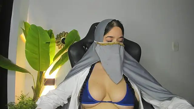 janna_isa webkamerás műsora