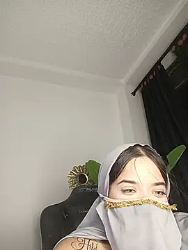 janna_isa 在線直播表演