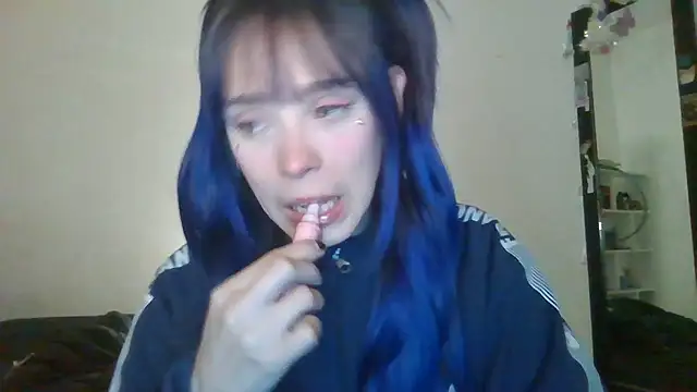 הופעת וובקאם של loletabb