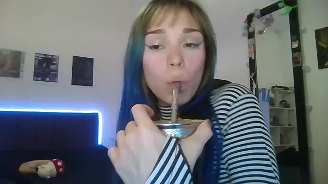 loletabb Adlı Modelin Canlı XXX Sohbeti