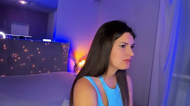 Laura_Leee Adlı Modelin Canlı XXX Sohbeti
