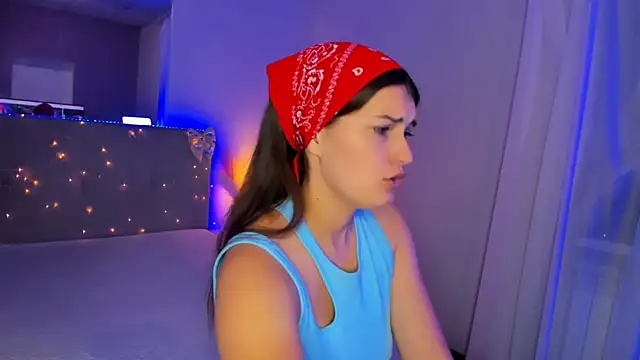 Laura_Leee Adlı Modelin Canlı XXX Sohbeti