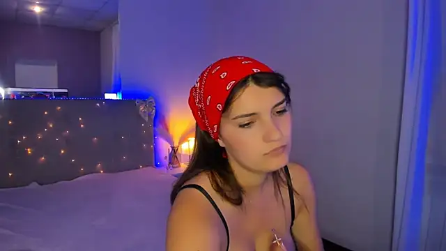 دردشة Laura_Leee الجنسية المباشرة