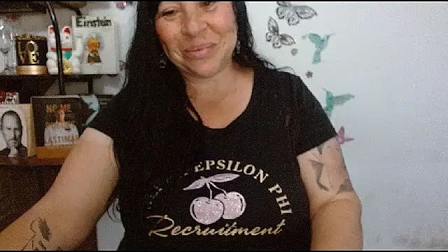 LauraMallioni live XXX chat