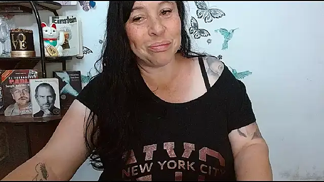 Chat +18 de LauraMallioni ao vivo