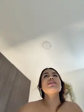 valeria2019hot Show in webcam