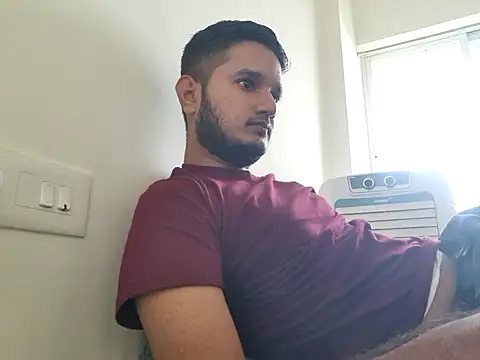 young-hairy-jon Webcam Show