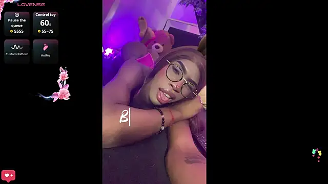 Kendall_Gil's Webcam Show