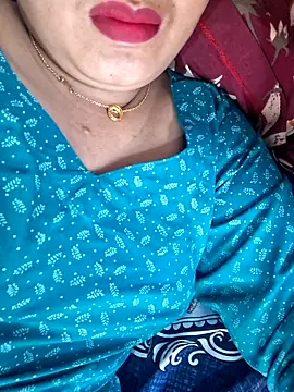 MissGitanjali webcam show