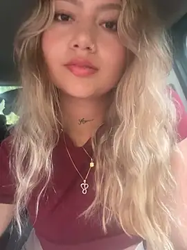 amanda-medrano1's Webcam Show