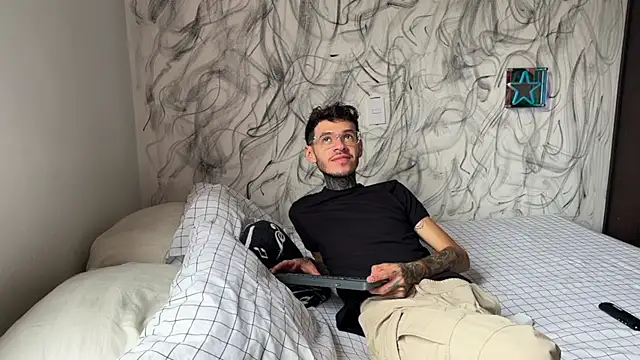 Arteemiiis Webcam Show