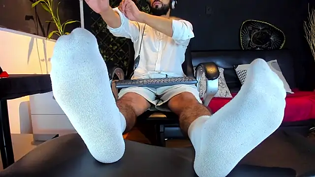 alessandro_wye Show in webcam