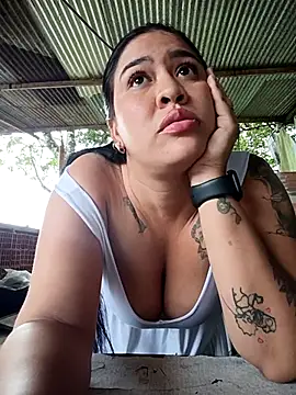 Show modela Miia_grand na web-kameri