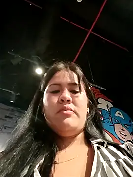 Miia_grandn Webbikameraesitys