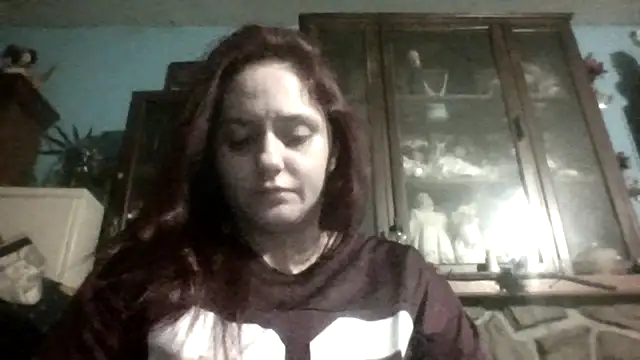 lilbishmiss' Live Chat Room