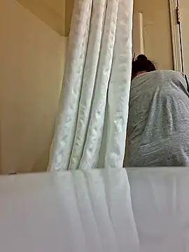 lilbishmiss' Webcam Show