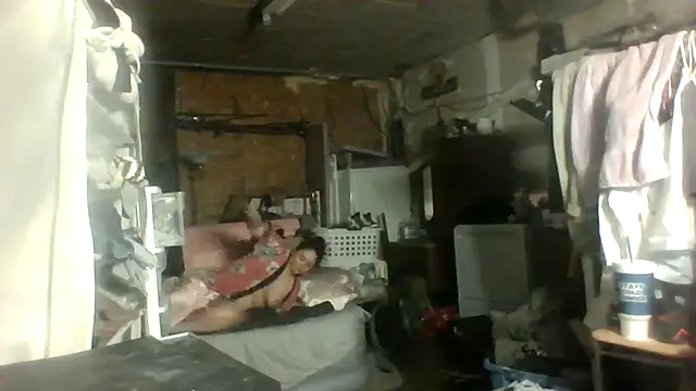 lilbishmiss' Webcam Show