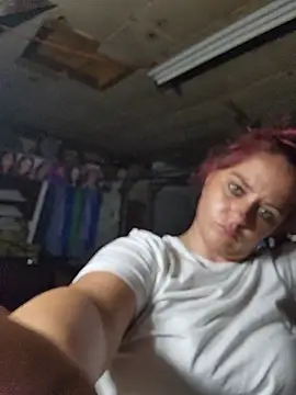 lilbishmiss Show in webcam