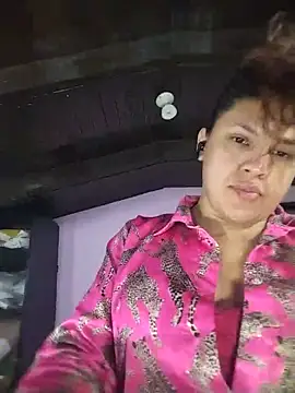 kimCosseyy Шоу с уебкамера