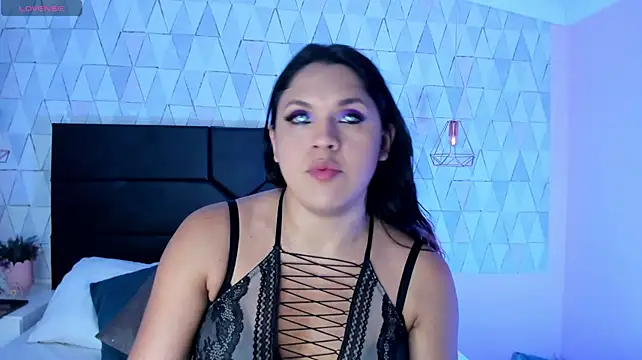 kimCosseyy webkamerás műsora