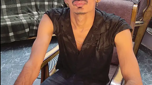 Show modela zihan777 na web-kameri