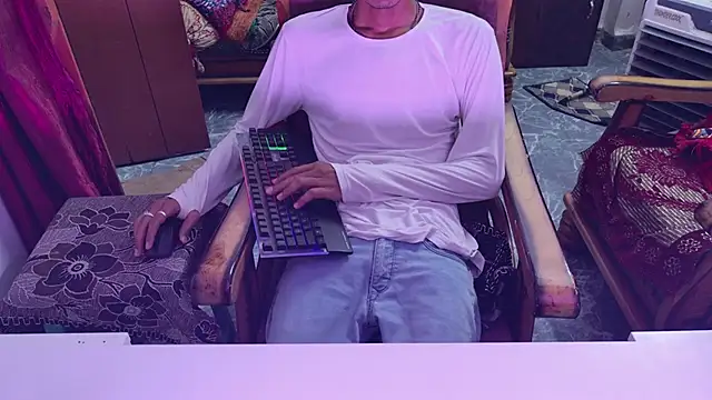 zihan777 Шоу с уебкамера
