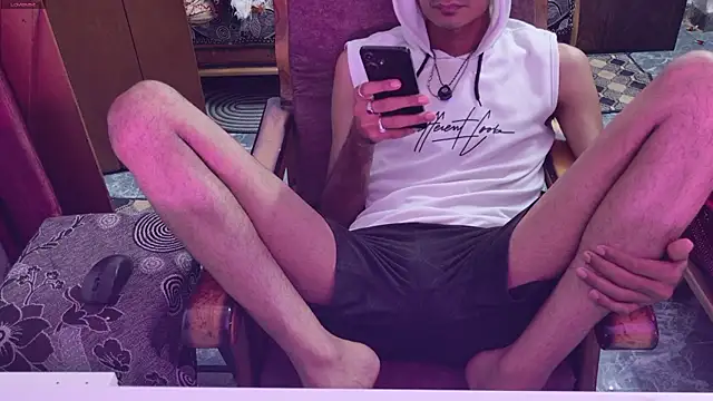 Webkamerová show zihan777