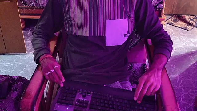 zihan777 Adlı Modelin Web Kamerası Şovu