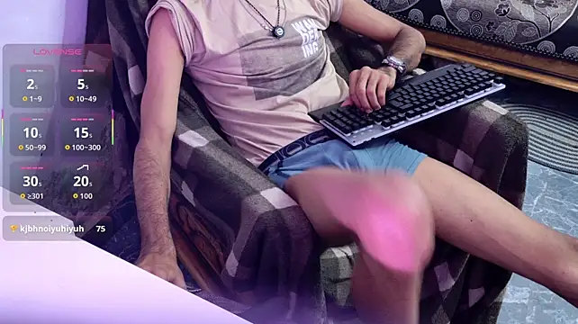 Show modela zihan777 na web-kameri