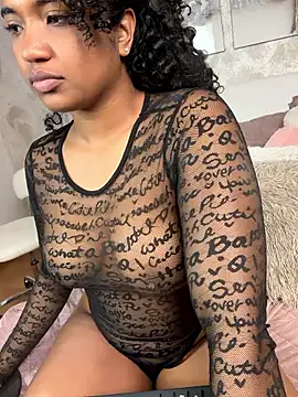 MilaTeenX Webcam Show