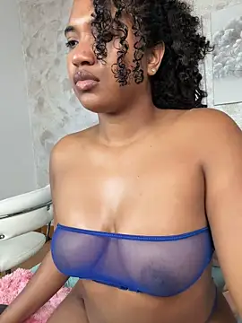 MilaTeenX Webcam-Show