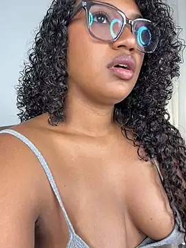 MilaTeenX ওয়েবক্যাম শো