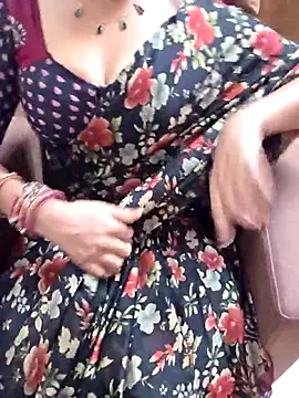 Roja-Telugu777's Live XXX Chat