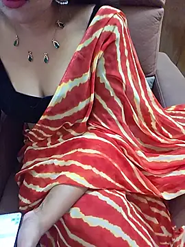 Chat XXX ao vivo de Roja-Telugu777