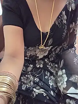 Roja-Telugu777 Live XXX-chat