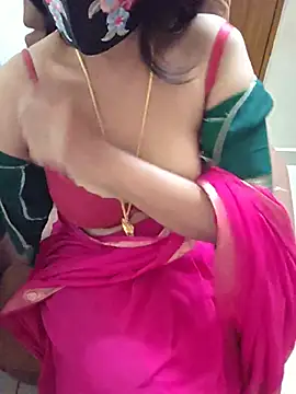 Roja-Telugu777のライブXXXチャット